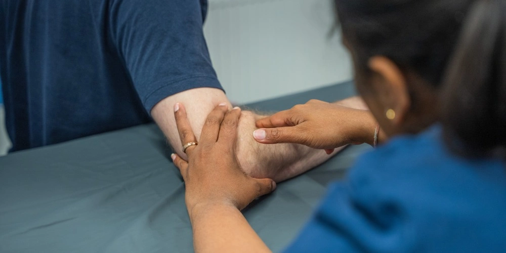 Elbow pain physiotherapy
